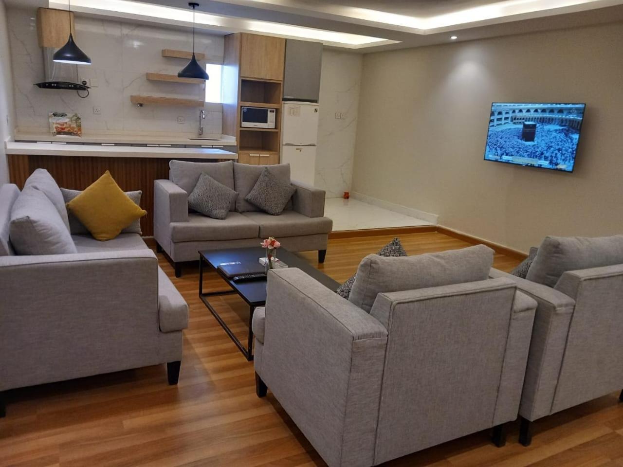 Vision Apartment Buraidah Esterno foto